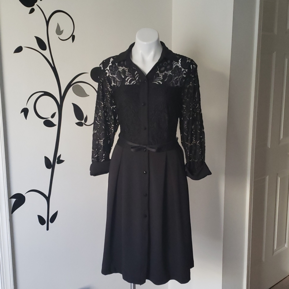 Roz & Ali Tux Dress